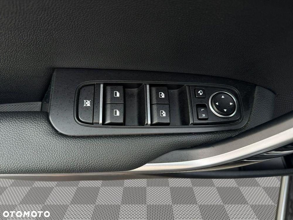 Kia XCeed - 12