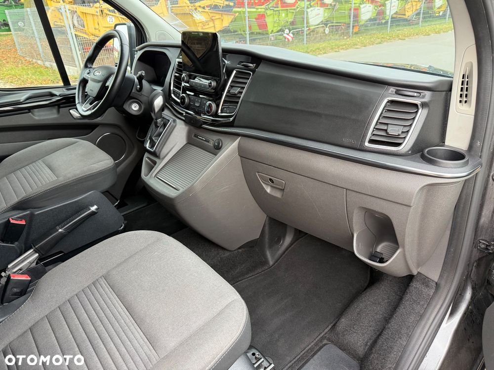 Ford Tourneo Custom 320 L1H1 VA Autm Titanium - 22