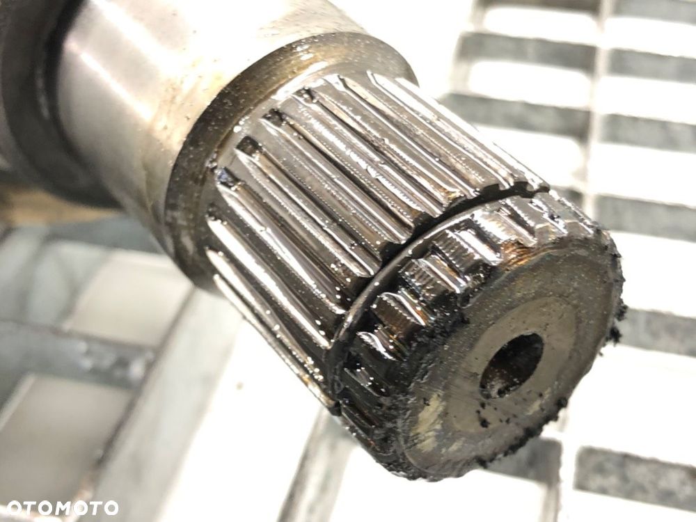 PÓŁOŚ LEWY PRZÓD - 88.00 PLN - TOYOTA COROLLA Verso (ZER_, ZZE12_, R1_) 2004 - 2009 2.2 D-4D - 5