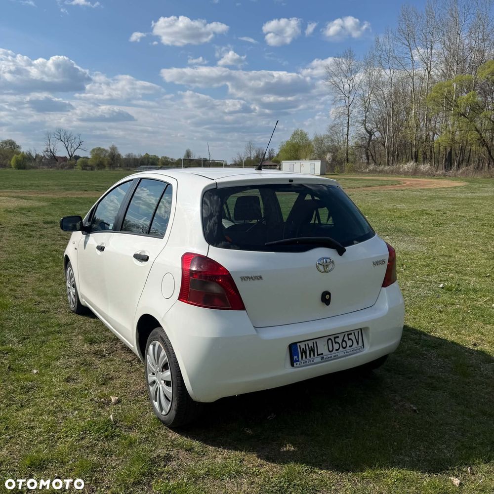 Toyota Yaris - 3