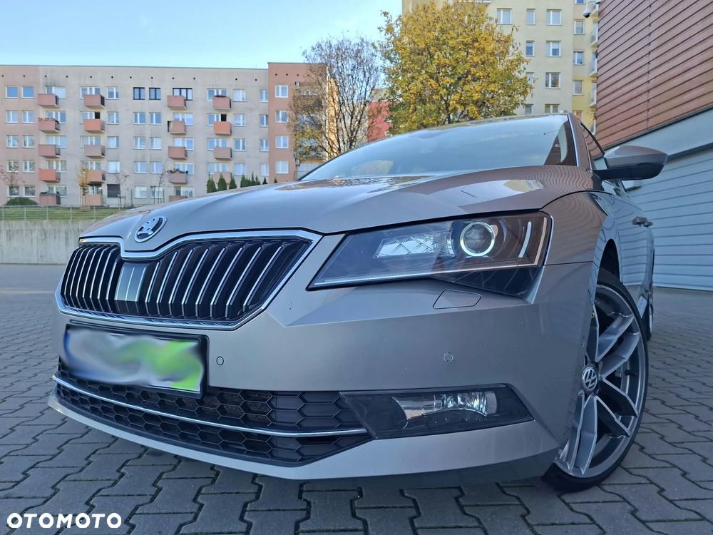 Skoda Superb 2.0 TDI Style DSG - 4