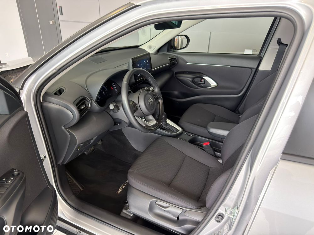 Toyota Yaris - 11