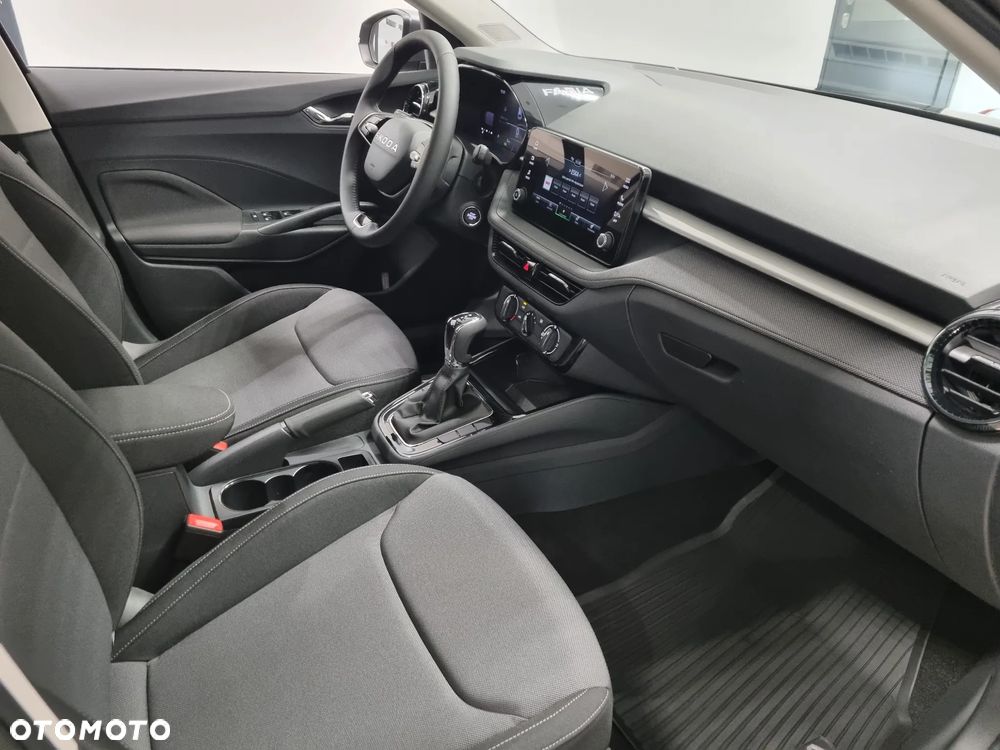 Skoda Fabia 1.0 TSI Drive DSG - 13