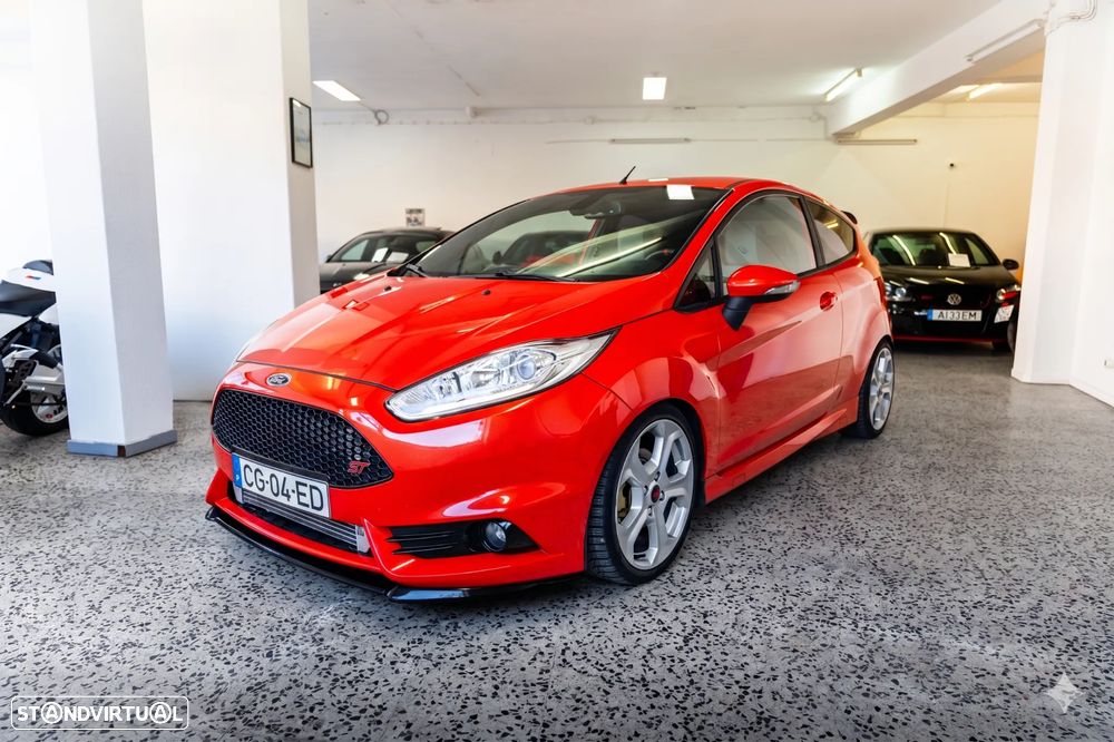 Ford Fiesta 1.6 T ST - 1