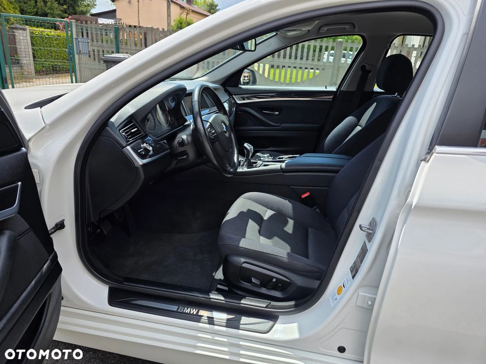 BMW Seria 5 520d - 9