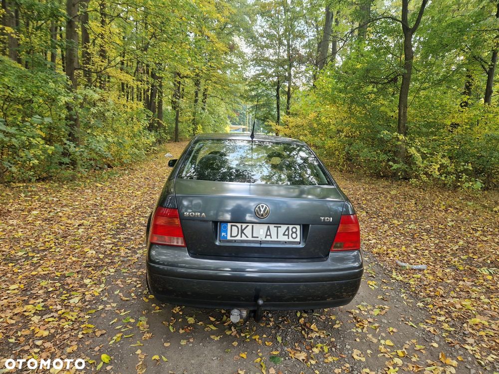 Volkswagen Bora 2001 photo 3
