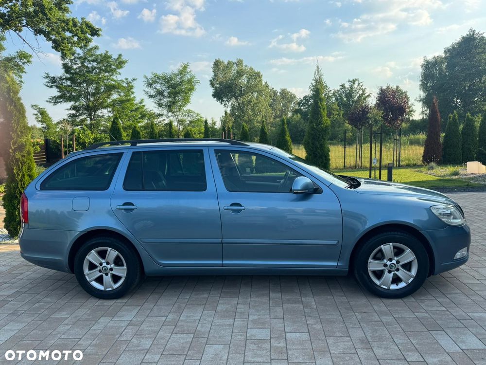 Skoda Octavia 1.6 TDI DPF Ambition - 6