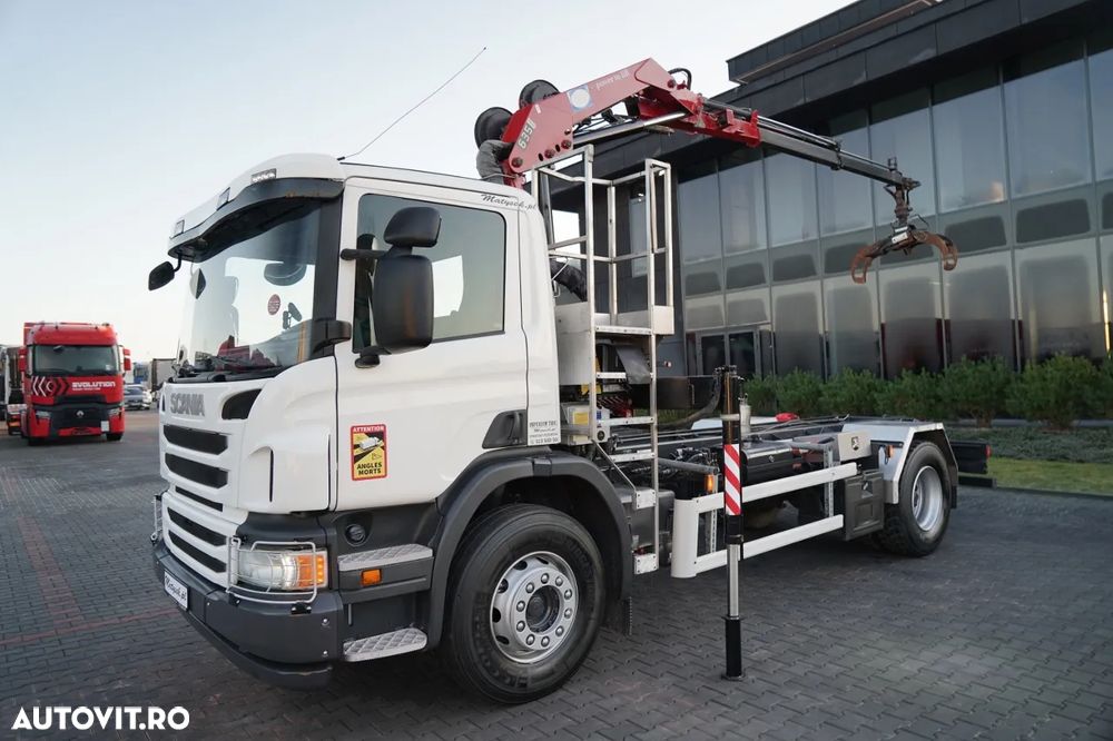 Scania P 280 / 4X2 / ȘASIU - 4,9 M / + HDS HMF 635 / CAPACITATE DE RIDICARE 1.500 KG / ATINGERE MAXIMĂ 6,9 M / GRĂTAR / - 5