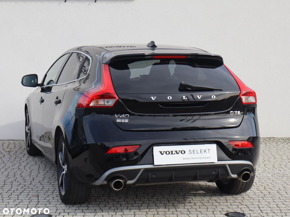 Volvo V40 D3 Drive-E R-Design Momentum - 3