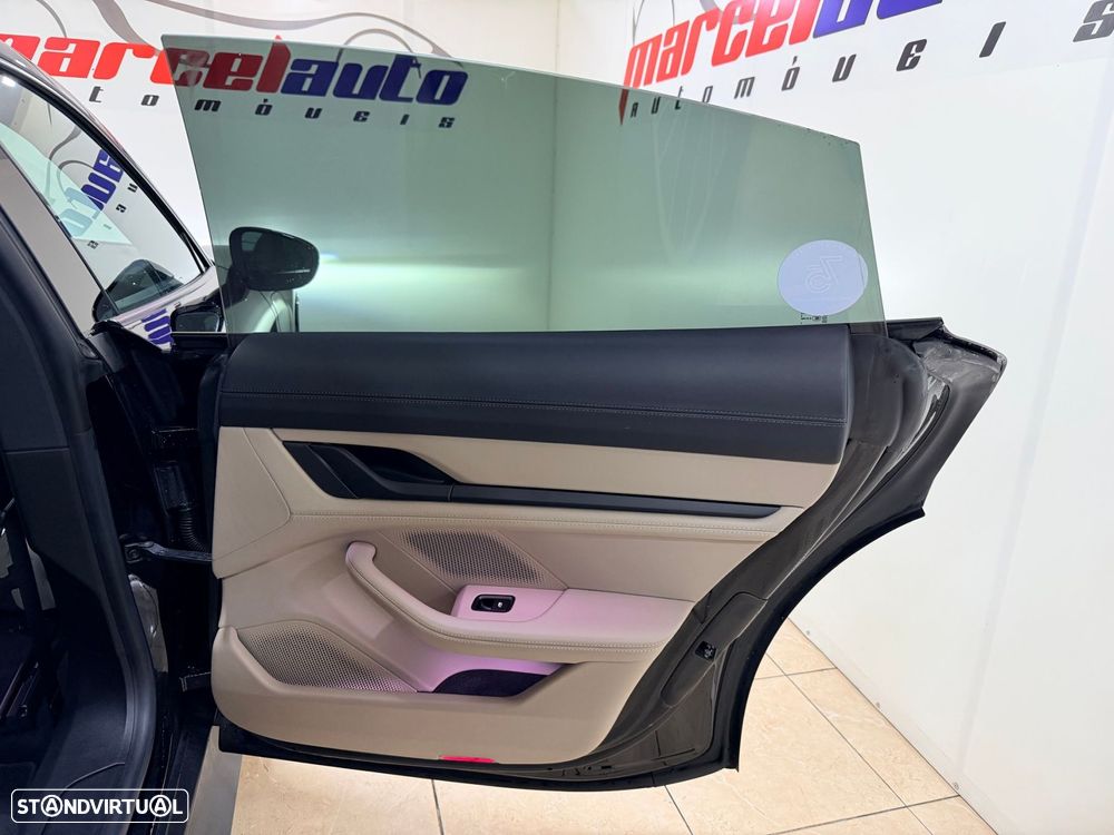 Porsche Taycan Standard - 41