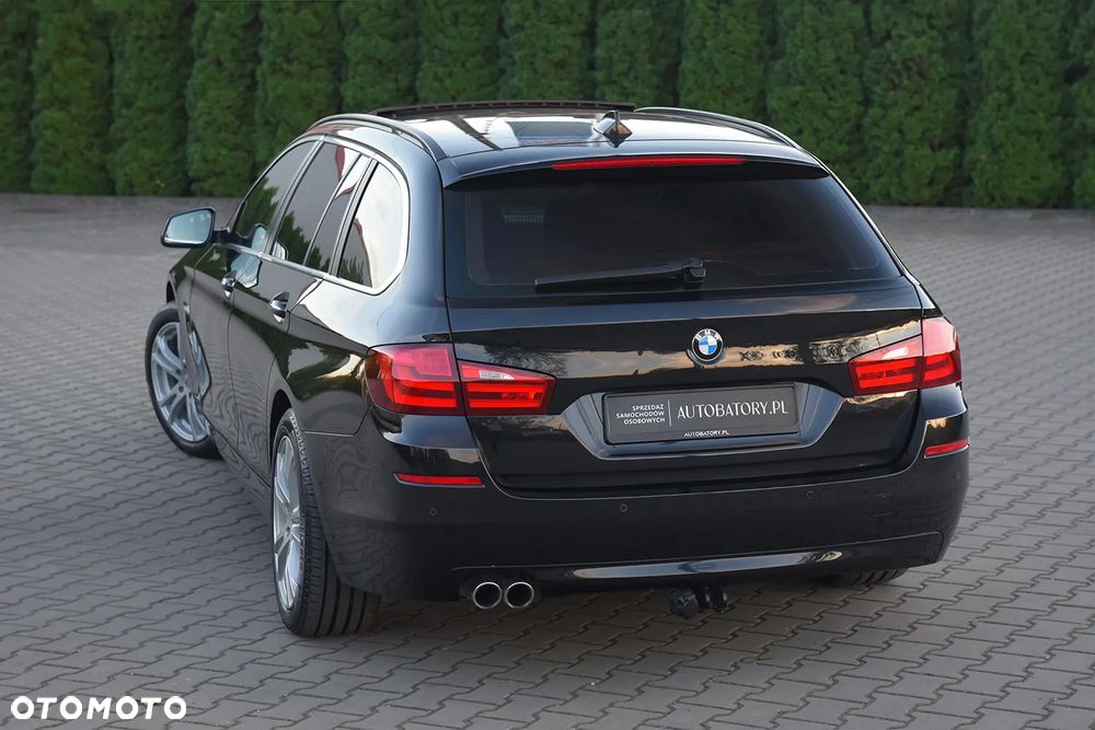 BMW Seria 5 525d Luxury Line - 21
