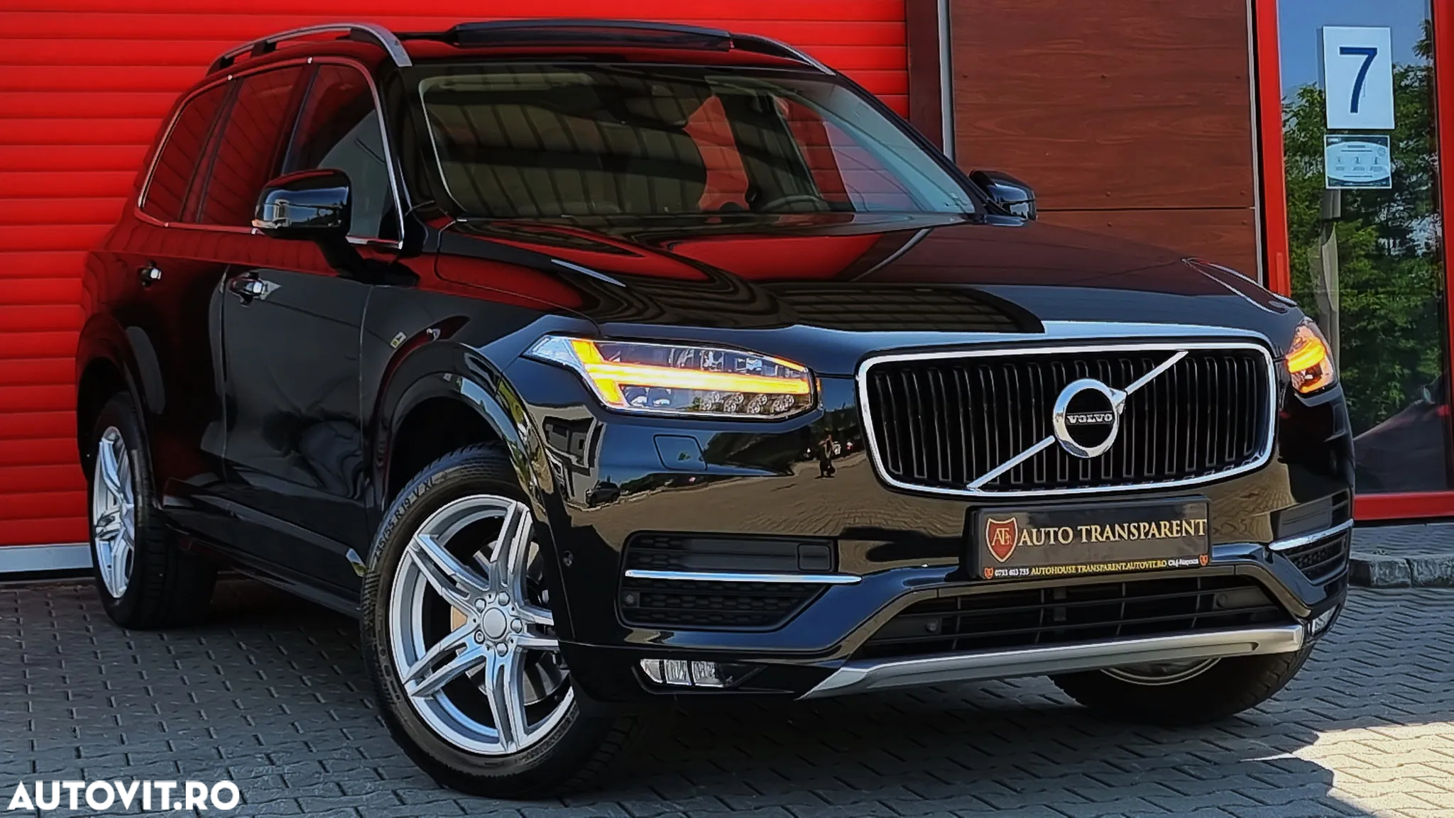 Volvo XC 90 B5 D AWD Geartronic Momentum Pro - 26