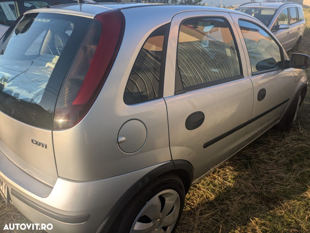 Opel Corsa 1.3 CDTI Cosmo - 4