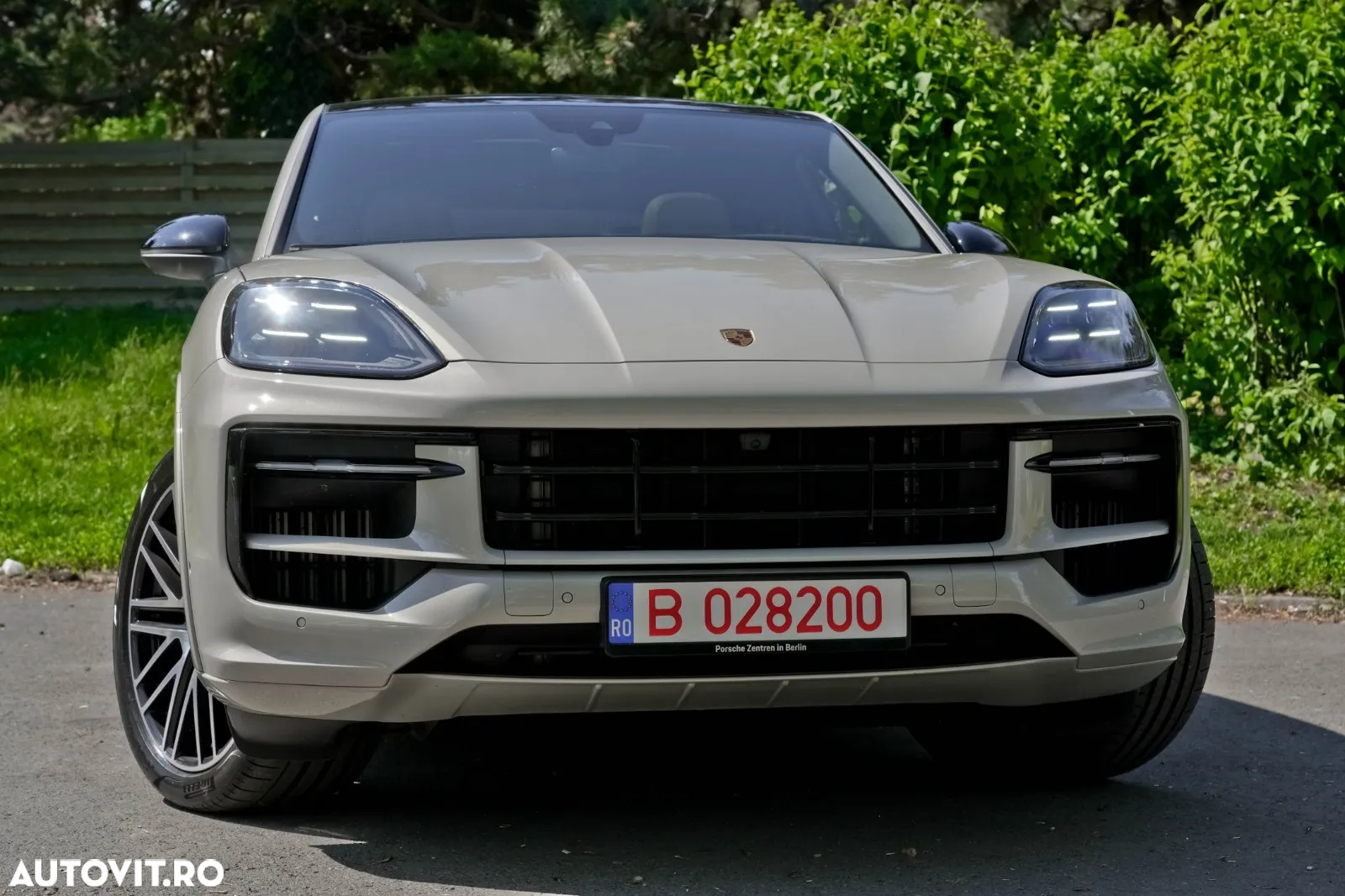 Porsche Cayenne Coupe - 16