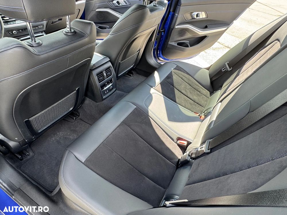 BMW Seria 3 330i AT M Sport - 14