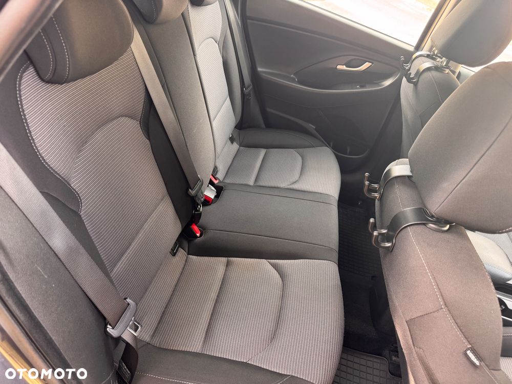 Hyundai i30 1.4 Premiere Comfort - 15