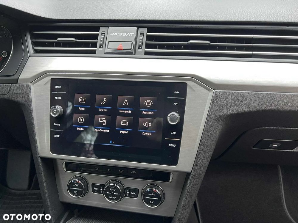 Volkswagen Passat 1.5 TSI EVO Comfortline - 11