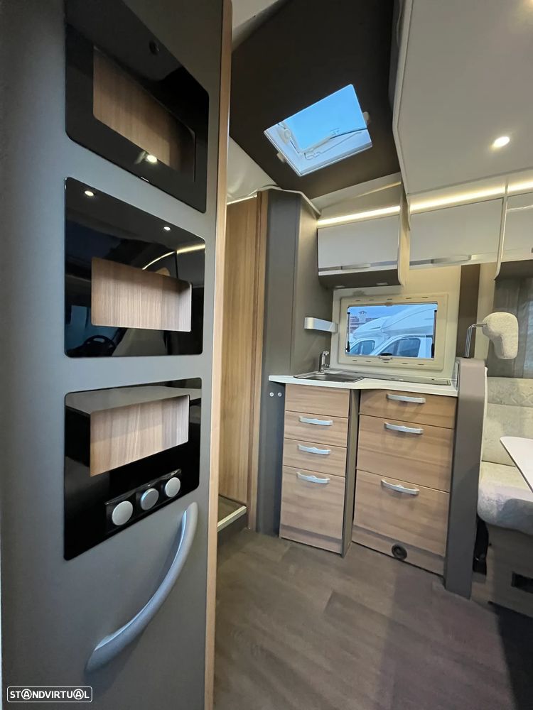 Adria Matrix Axess 670 DC - 11