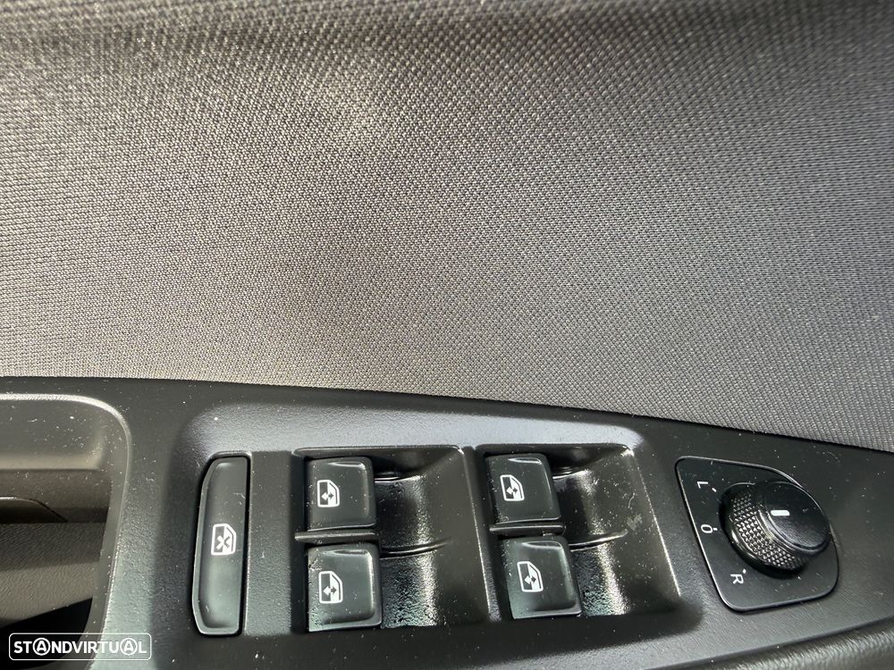 SEAT Leon ST 1.6 TDI Style Ecomotive - 24