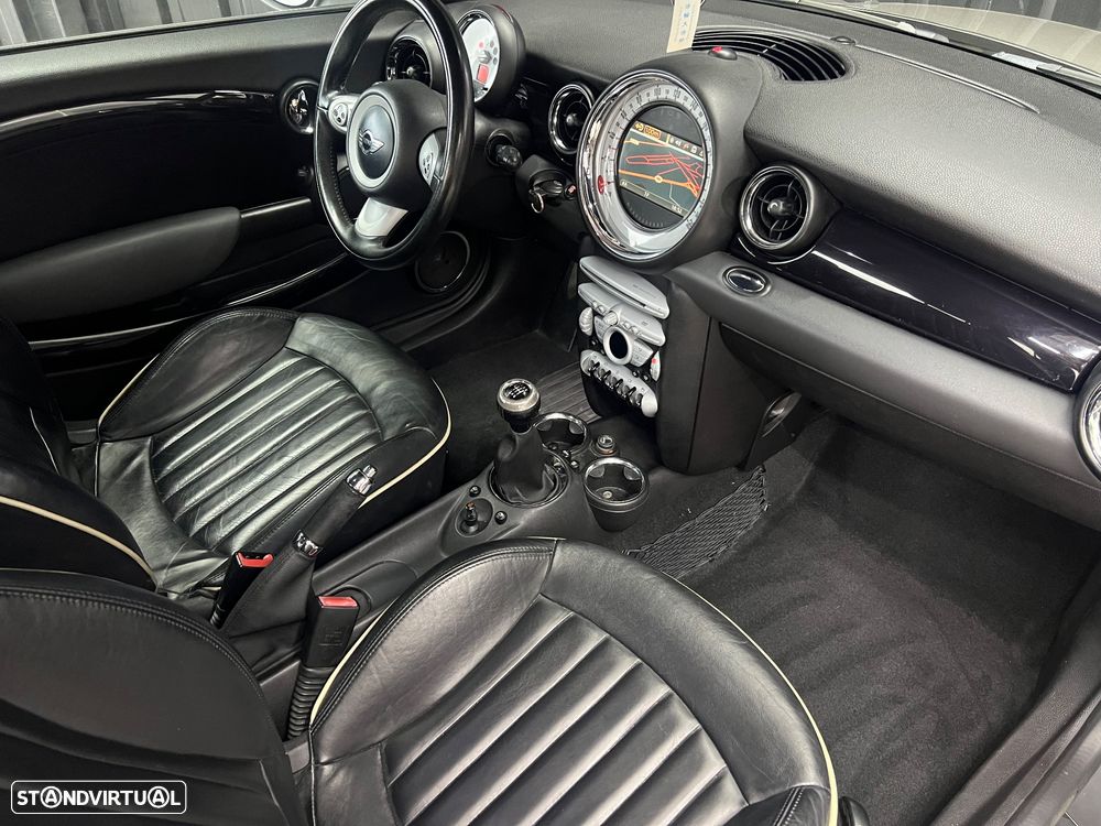 MINI 3 Portas Cooper D - 11