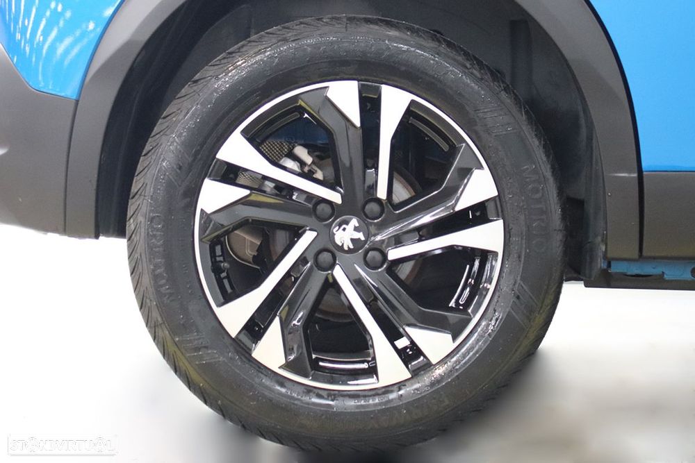 Peugeot 2008 1.2 PureTech Allure Pack EAT8 - 5