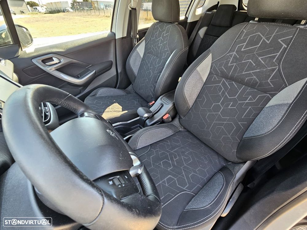 Peugeot 2008 1.6 BlueHDi Style - 20
