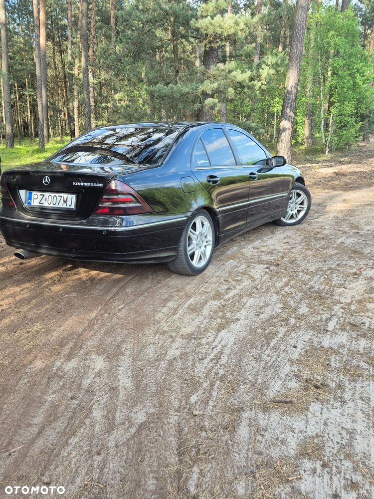 Mercedes-Benz Klasa C 180 Kompressor Avantgarde - 4