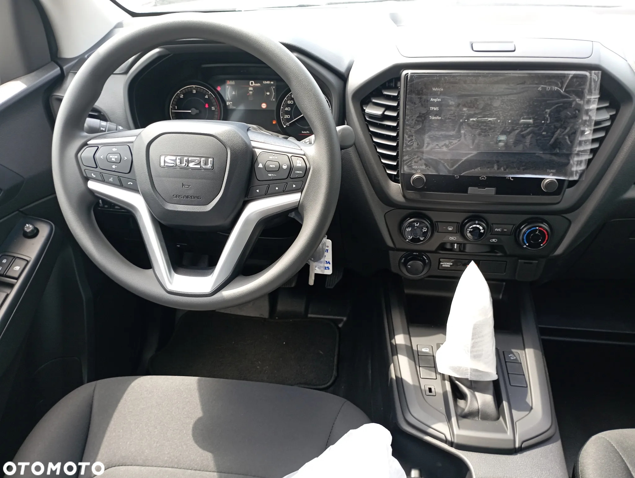 Isuzu D-Max 1.9 DC L - 13