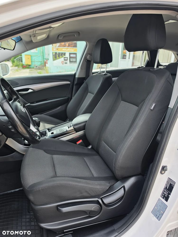 Hyundai i40 Kombi blue 1.6 Classic - 15