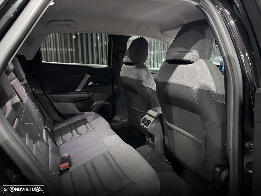 Citroën C4 PureTech 130 Stop&Start EAT8 SHINE - 35