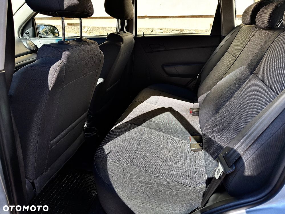 Chevrolet Aveo 1.2 16V LS - 18
