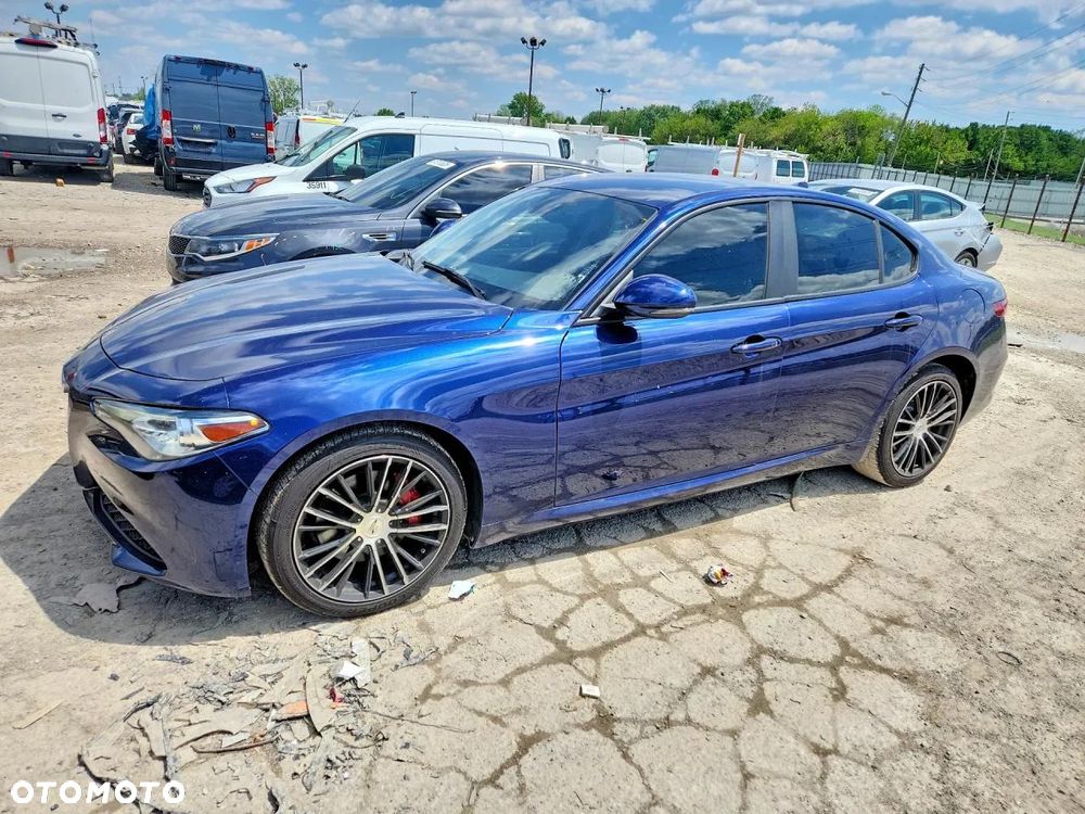 Alfa Romeo Giulia 2.0 Turbo 16V AT8-Q4 Ti - 2