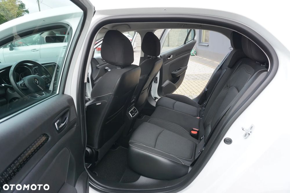 Renault Megane ENERGY TCe 100 LIMITED - 24