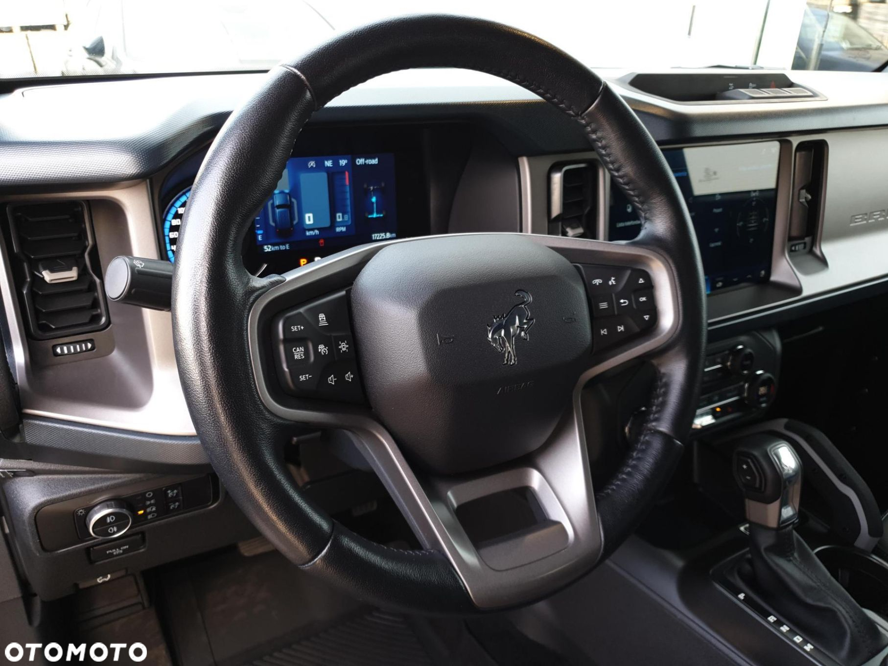 Ford Bronco 2.7 EcoBoost 4WD Outer Banks - 12