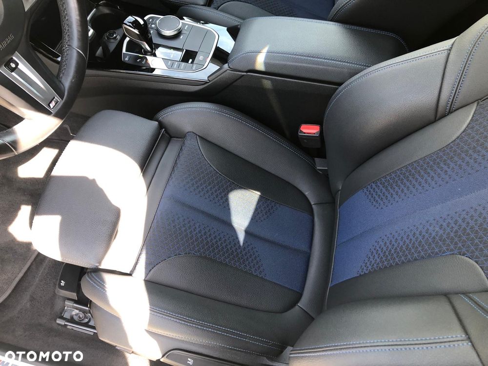 BMW Seria 2 218d M Sport - 27