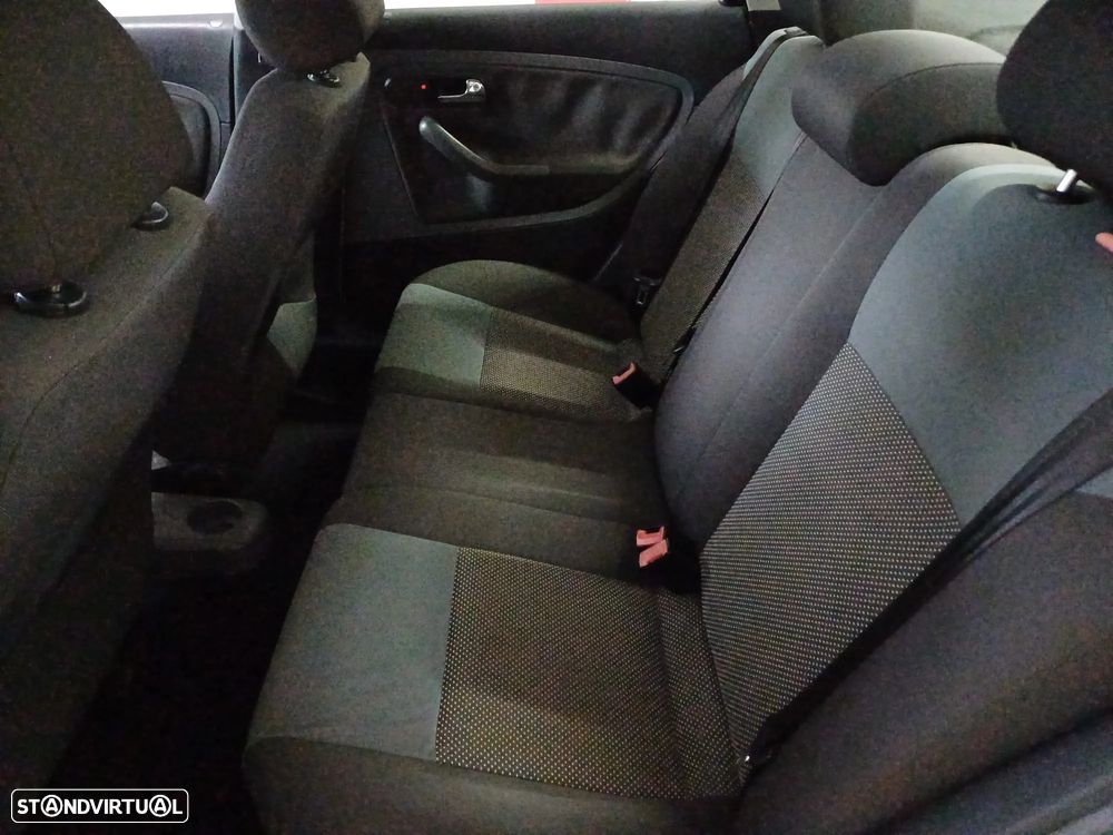 SEAT Cordoba 1.2 Reference - 8