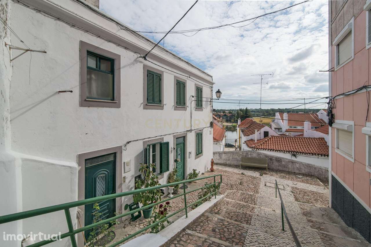 Prédio com dois apartamentos T2 independentes (sem inquilinos) | Alcác - Grande imagem: 5/36