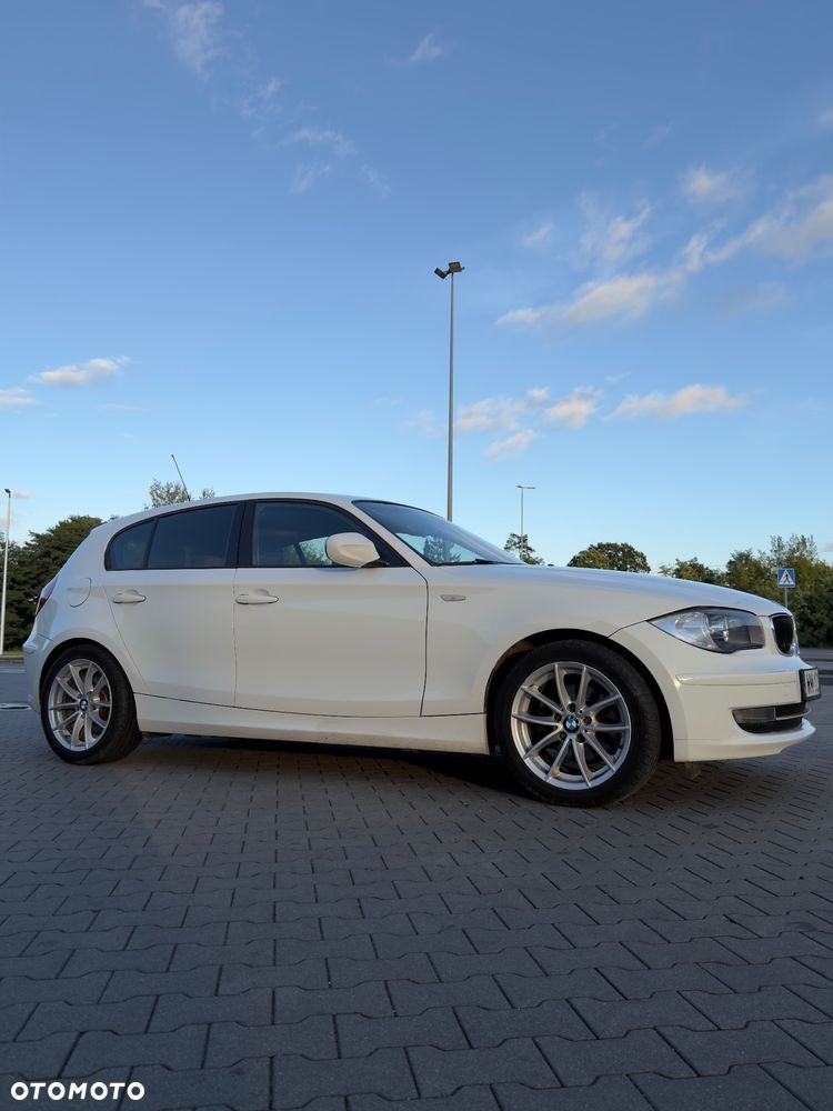 BMW Seria 1 120d DPF Edition Sport - 3