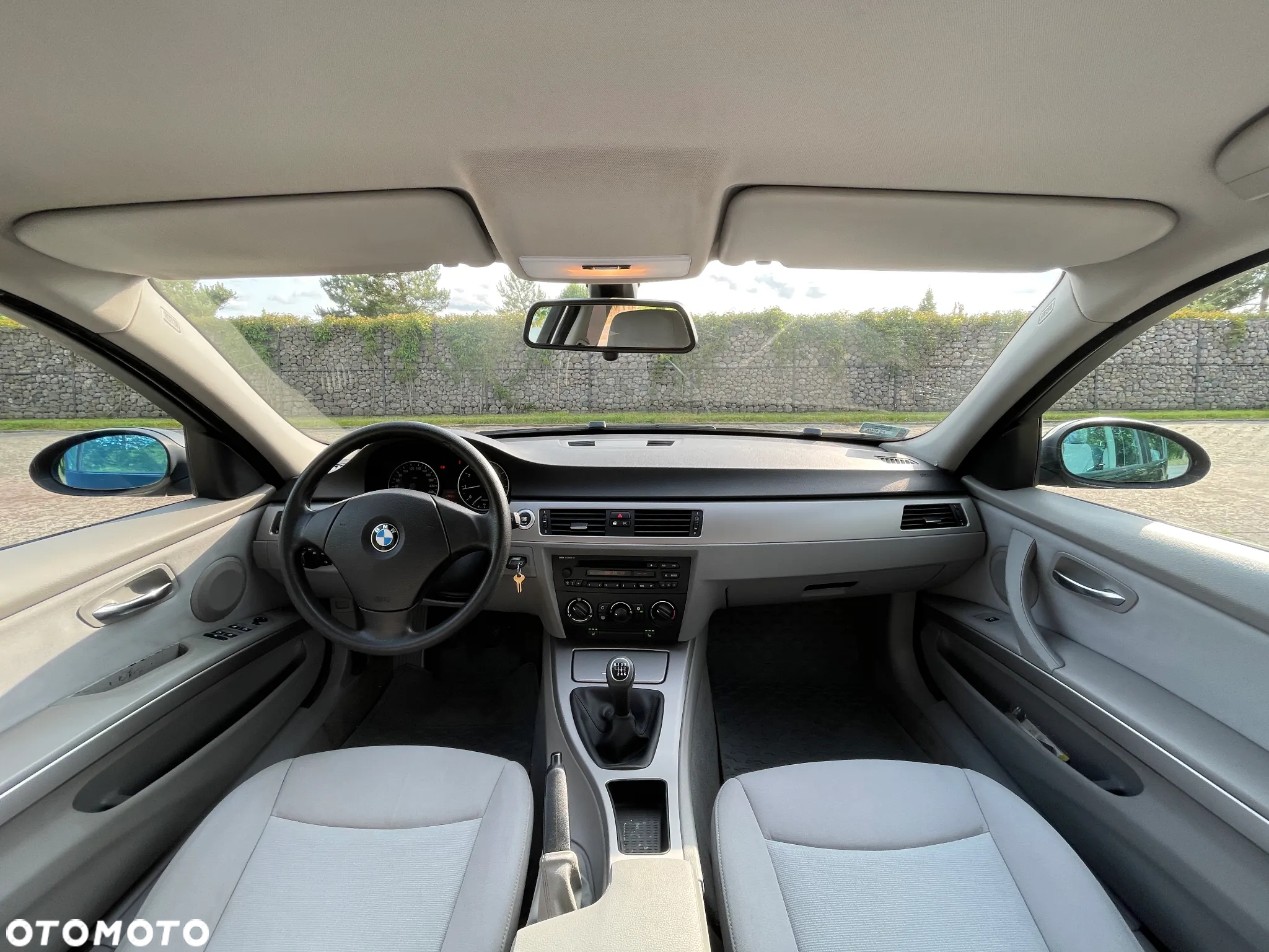 BMW Seria 3 318i - 3
