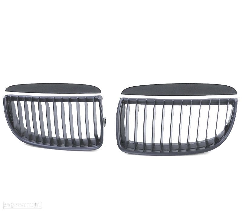 GRELHAS FRONTAIS BMW E90 E91 05-08 LOOK M PRETO MATE - 3