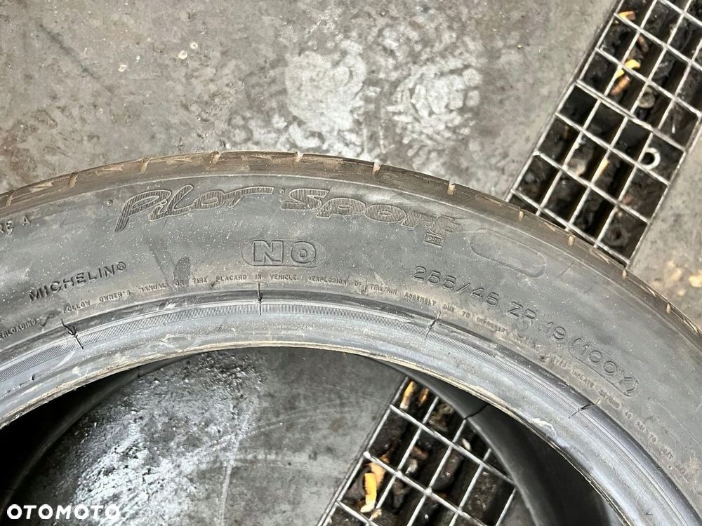 Opona letnia Michelin Pilot Sport PS2 255/45R19 100 Y - 3