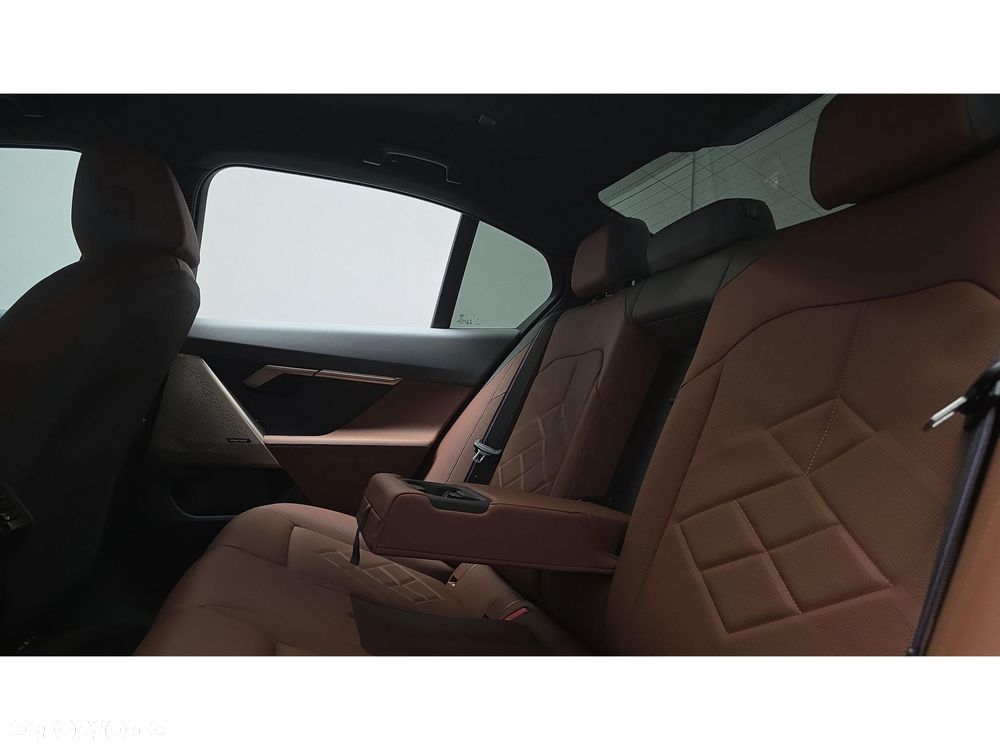 BMW Seria 5 - 23