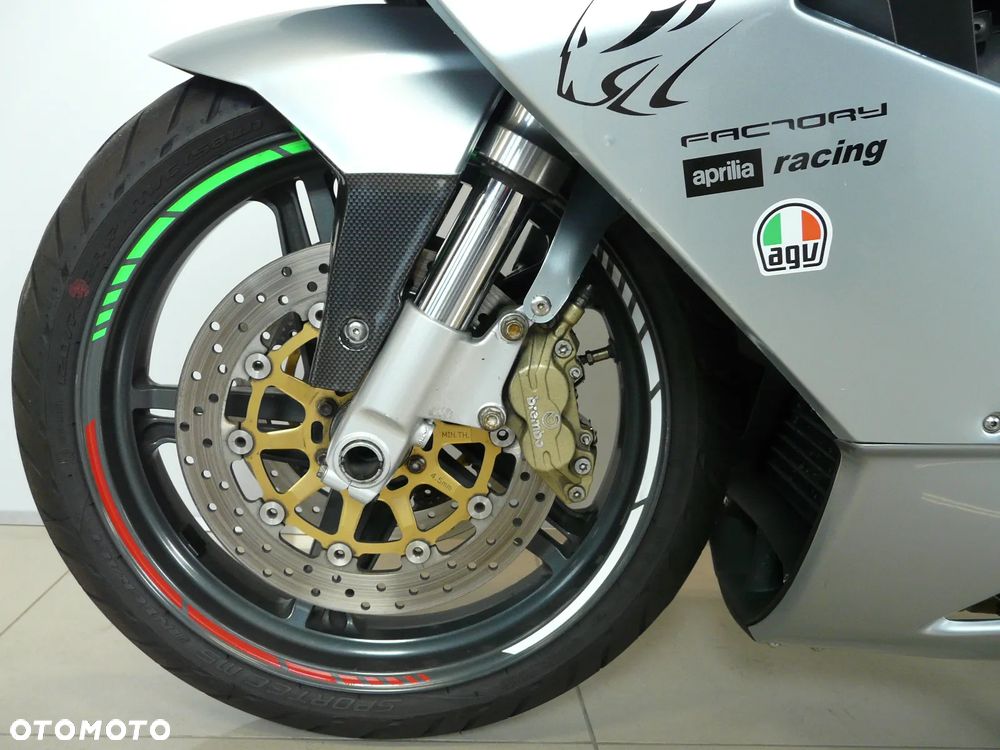 Aprilia RST - 21