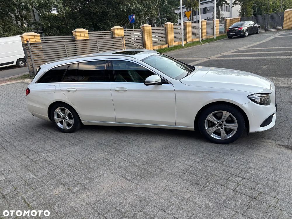 Mercedes-Benz Klasa E 250 9G-TRONIC - 3