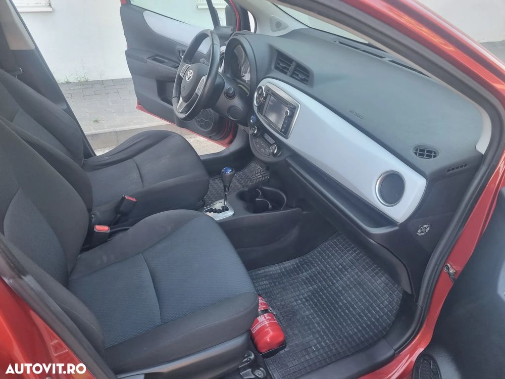 Toyota Yaris 1.5 VVT-i Comfort - 10