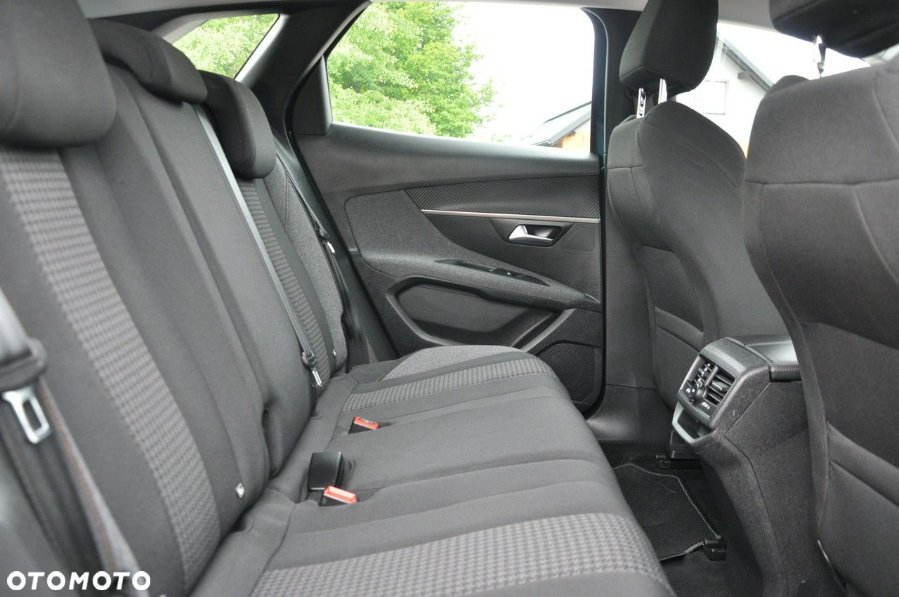 Peugeot 3008 1.2 PureTech Active Pack S&S - 18