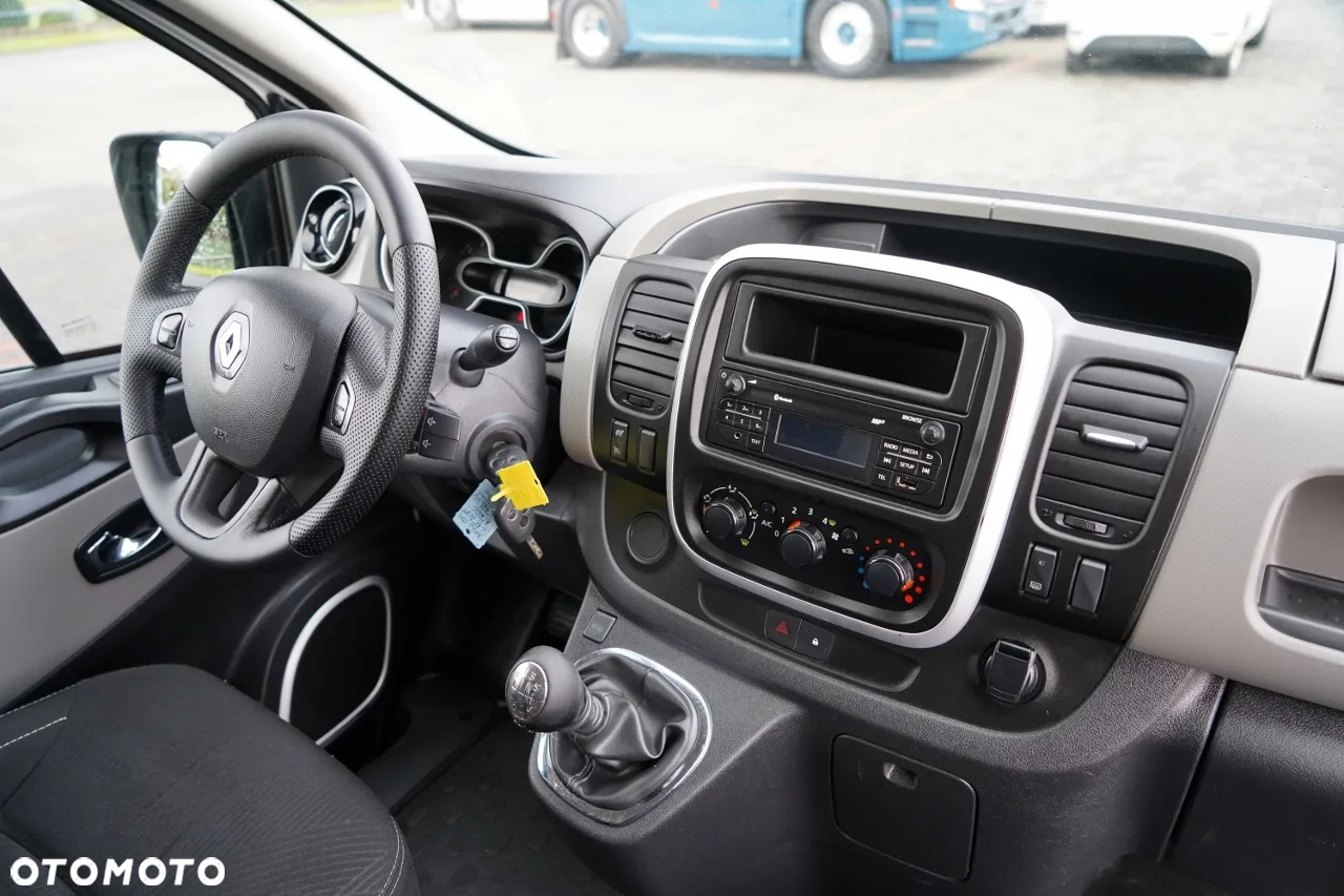 Renault TRAFIC / BLASZAK / ZABUDOWA WARSZTATOWA / MANUAL / SPROWADZONY / PO KONTRAKCIE SERWISOWYM - 27