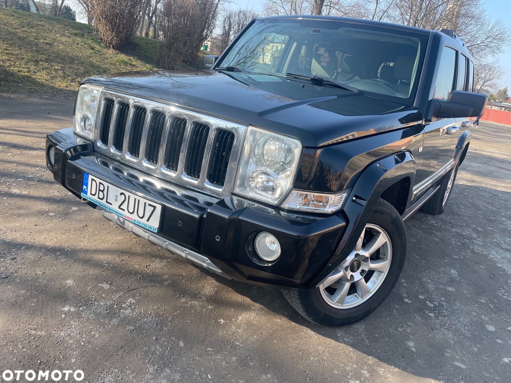 Jeep Commander - 1