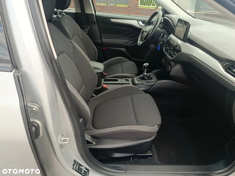 Ford Focus 1.5 EcoBoost Start-Stopp-System COOL&CONNECT - 24