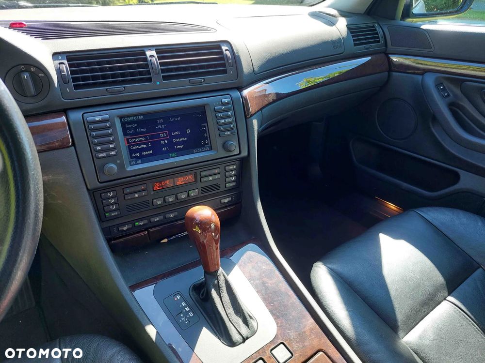 BMW Seria 7 735i L - 10